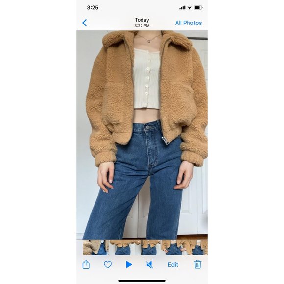 Urban Outfitter Teddy Jacket in honey - Picture 1 of 6